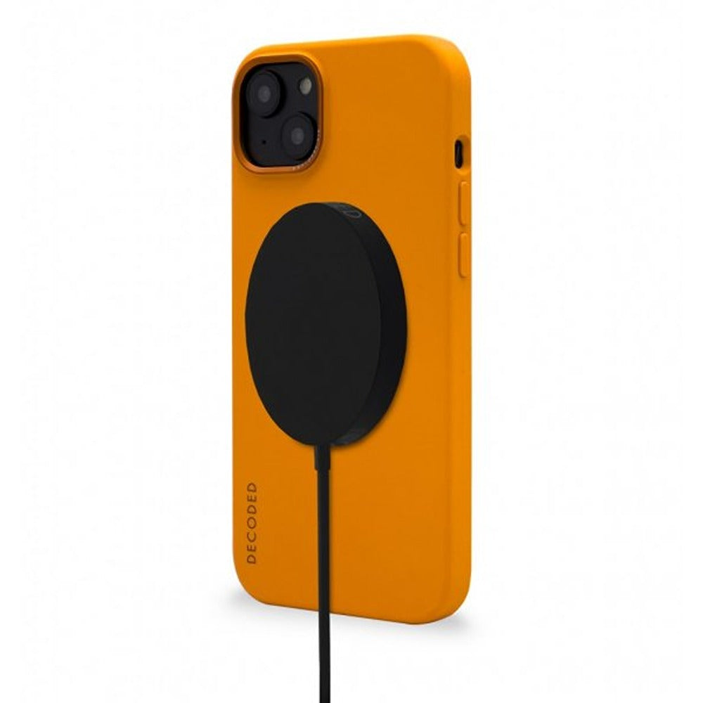 Decoded iPhone 14 Plus Skal Silicone Bagcover Apricot