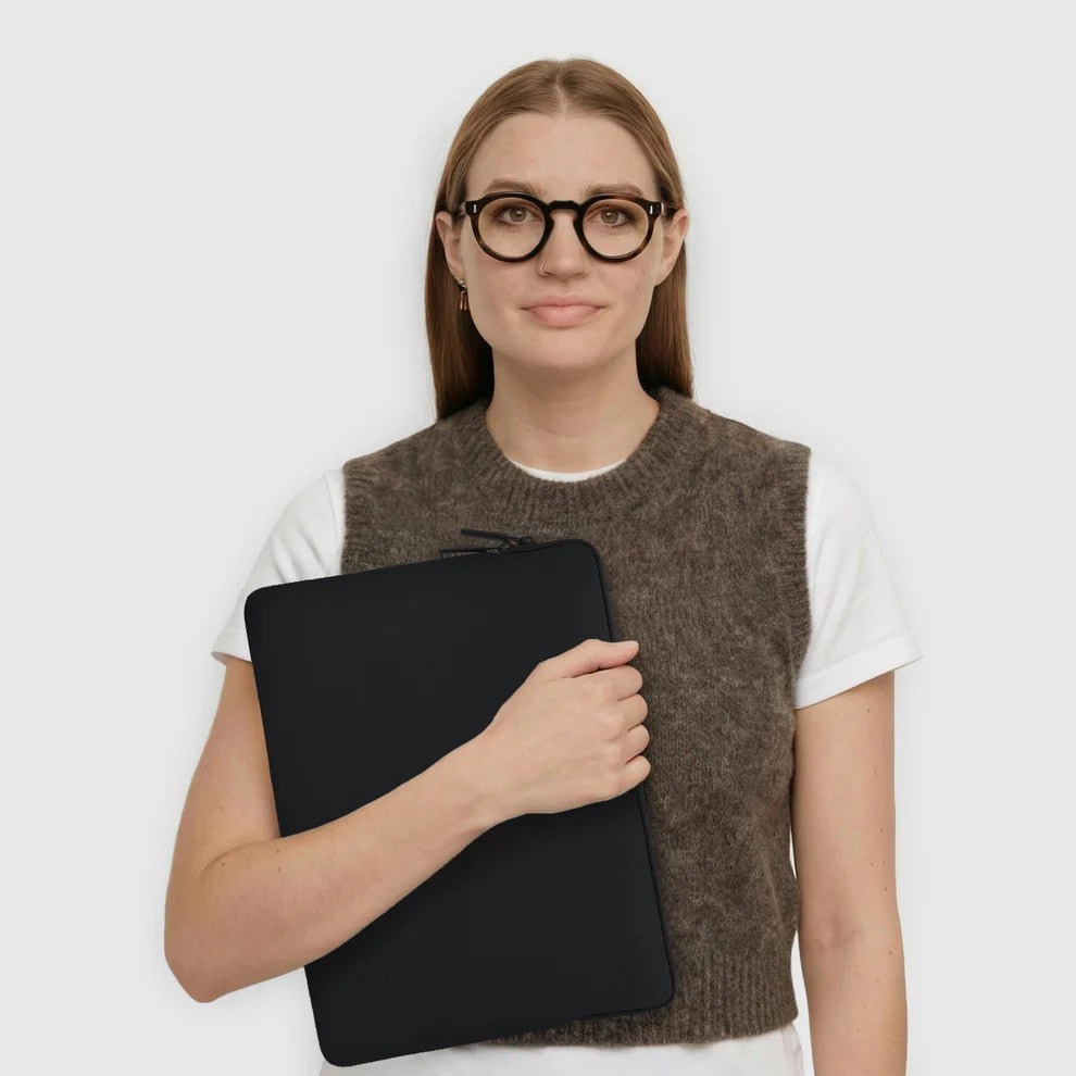 Pipetto MacBook Pro 16 Sleeve Classic Fit Sleeve Sort