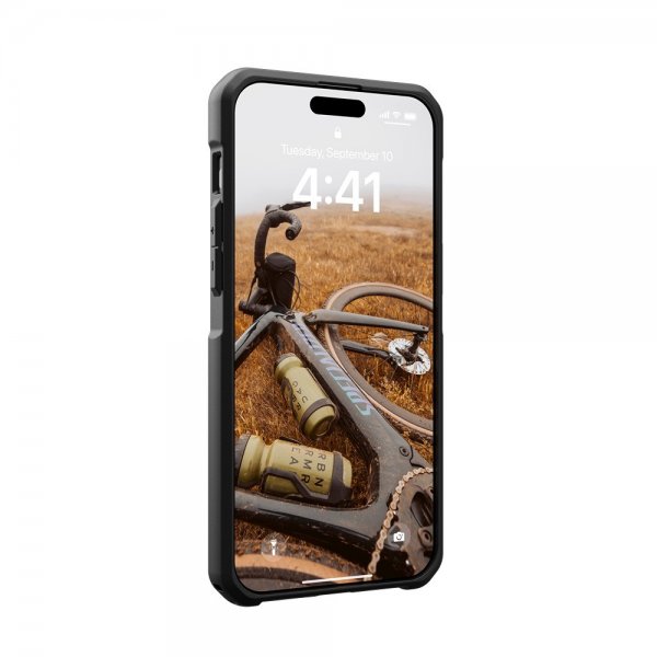 Urban Armor Gear (UAG) iPhone 15 Pro Max Cover Metropolis LT MagSafe Kevlar Black