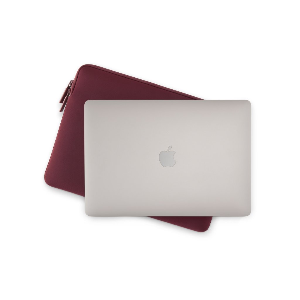Pipetto Classic Fit Sleeve til MacBook Neo Burgundy