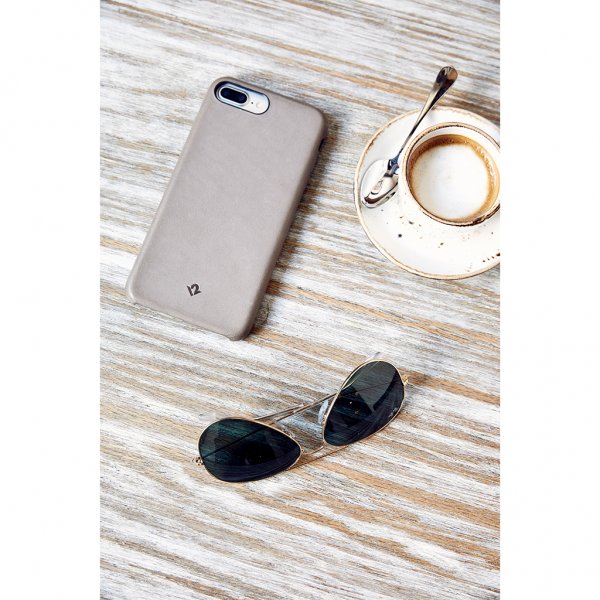 Twelve South iPhone 7 Plus/iPhone 8 Plus Cover Relaxed Leather Cognac