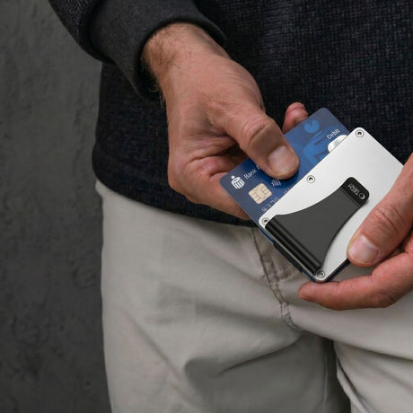 Tech-Protect Pung Thorn RFID Sølv