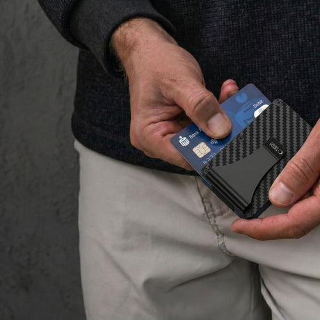 Tech-Protect Pung Thorn RFID Kulfiber Sort