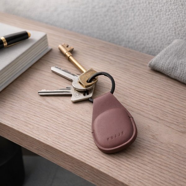 Mujjo Apple AirTag Holder Canopy Bronze Red