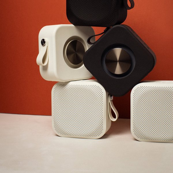 Sudio Trådløs Højttaler F2 20W IPX7 Hvid