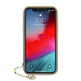 Guess iPhone 12/iPhone 12 Pro Cover 4G Charms Grå