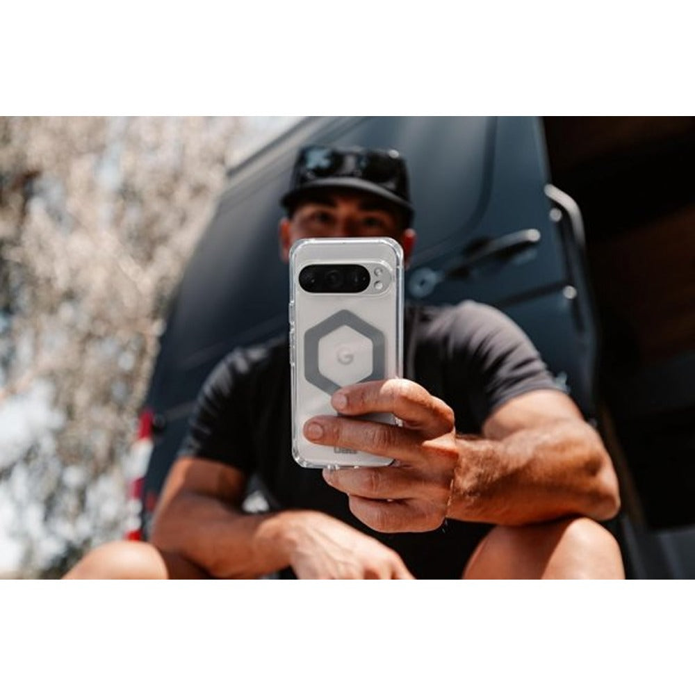 Urban Armor Gear (UAG) Google Pixel 9 Cover Plyo Pro MagSafe Ice Silver