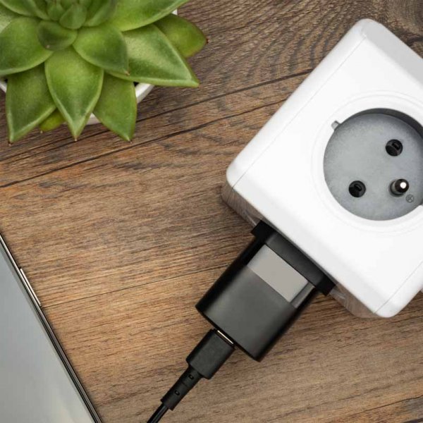 Fixed Oplader med Kabel Mini PD Rejseoplader Kit USB-C/Lightning 20W Sort
