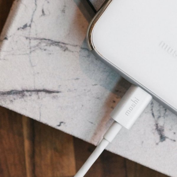 Moshi Ladekabel USB-A til Lightning 3m Hvid