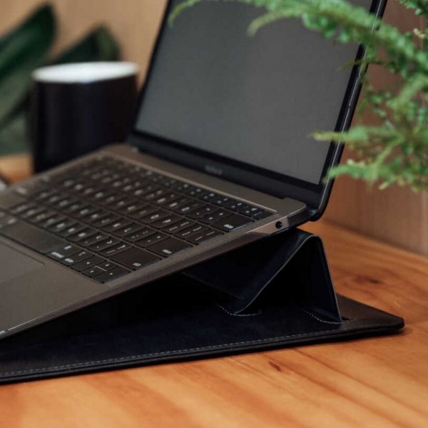 Moshi Muse 3-i-1 Slim Laptop Sleeve 13" Jet Black