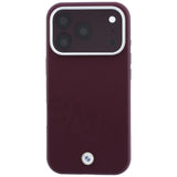 BMW iPhone 17 Pro/iPhone 18 Pro Cover med skrå præget tekst i bordeaux