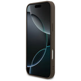 Guess iPhone 17 Pro Max/iPhone 18 Pro Max Cover 4G Small Classic Logo Brun