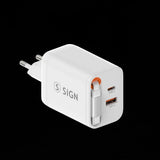 SiGN 65W Hurtiglader GaN med udtrækbar USB-C kabel Hvid