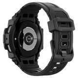 Spigen Samsung Galaxy Watch 7 44mm Armbånd og Skal Rugged Armor Pro Mat Sort