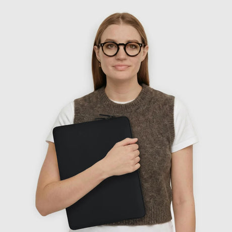 Pipetto MacBook Pro 16 Sleeve Classic Fit Sleeve Sort