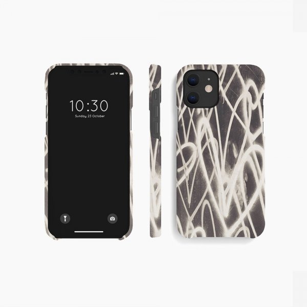 agood company iPhone 11 Cover Plantebaseret Graffiti Heart Black White