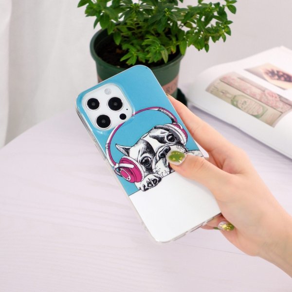 iPhone 14 Pro Cover Motiv Hund med Høretelefoner