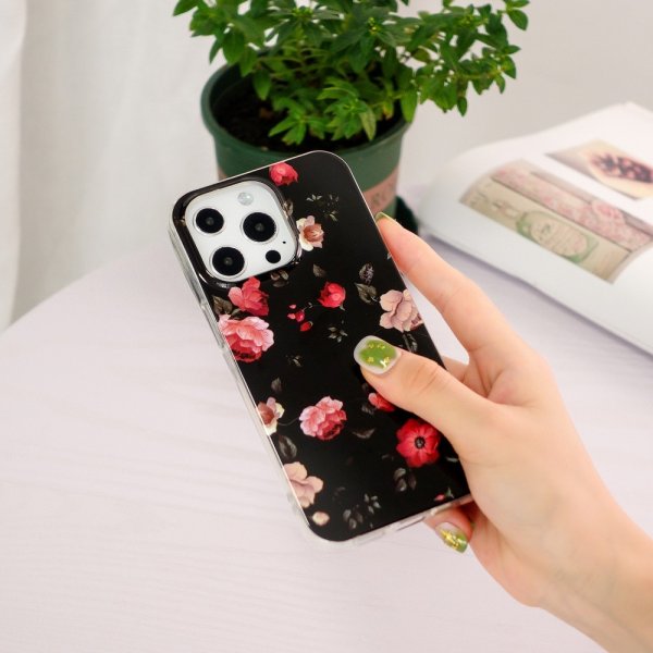 iPhone 15 Pro Max Cover Motiv Roser Sort