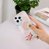iPhone 15 Pro Cover Marmormønster Rød Pink