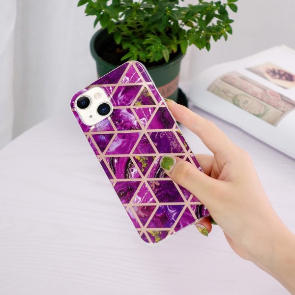 iPhone 15 Cover Marmormønster Lilla