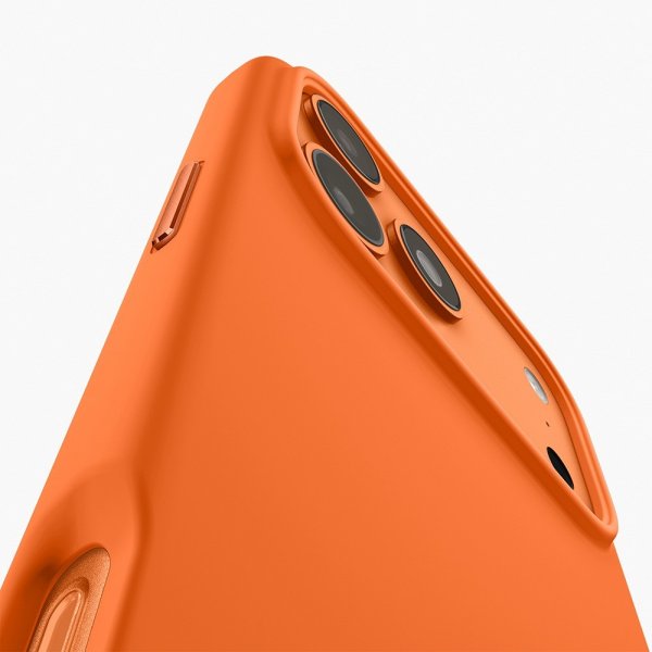 Spigen iPhone 17 Pro Max Cover Silicone Fit MagFit Cosmic Orange