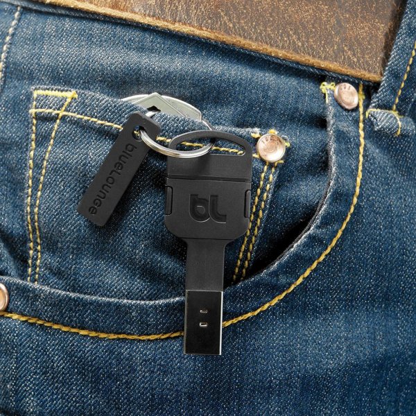 Bluelounge Kii 30pin iPhone 3. 4 / 4s Oplader Nøglering Sort
