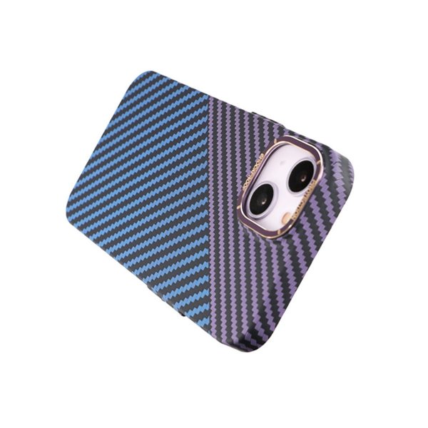 iPhone 14 Plus Cover Kulfibermønster Blå Lilla