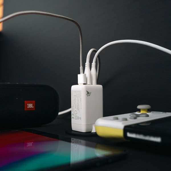 Aqiila Oplader Chargebird W120 GaN 120W Hvid