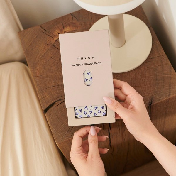 Burga Powerbank MagSafe 5000 mAh Love Me Right Guld