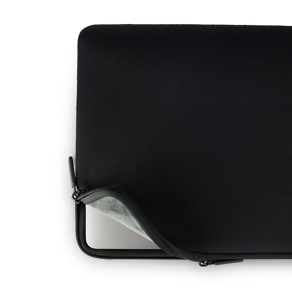 Pipetto MacBook Pro 14/Air 13 Sleeve Classic Fit Sleeve Sort