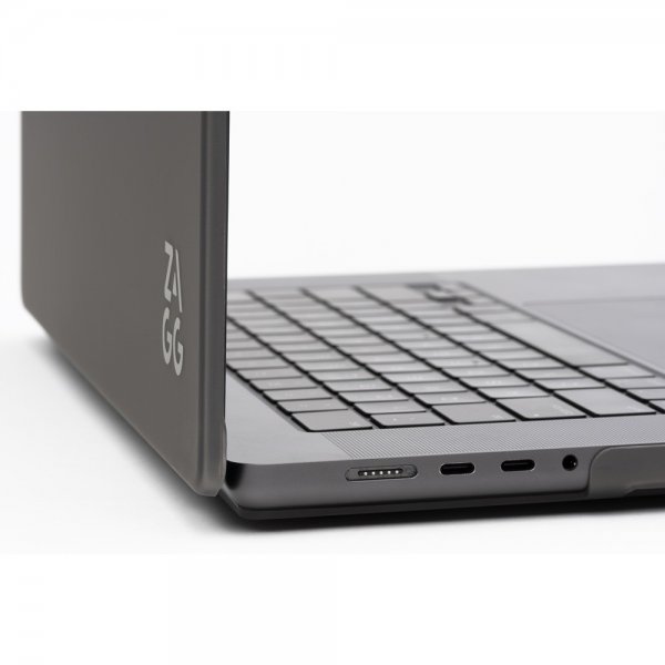 ZAGG MacBook Air 13 M2 (A2681)/M3 (A3113) Hardcase Smoke
