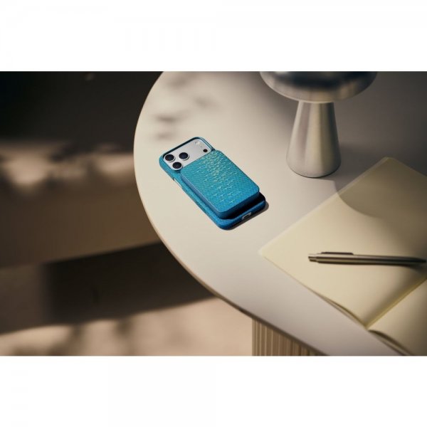 Pitaka MagSafe Powerbank Aramidfiber 10.000 mAh Lucid Blue