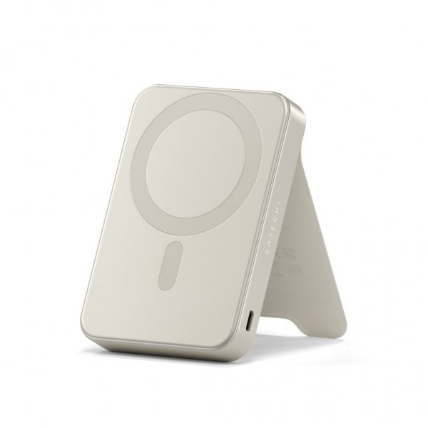 Satechi OntheGo Qi2 10K MagSafe-powerbank med Stander Sand