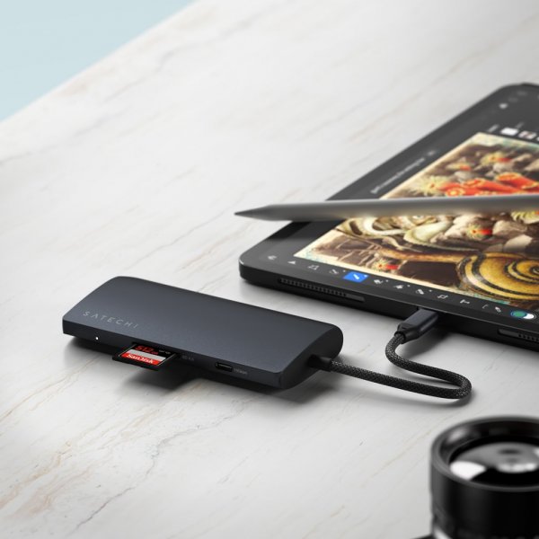 Satechi USB-C Multiport Adapter 8K med Ethernet V3 Midnight