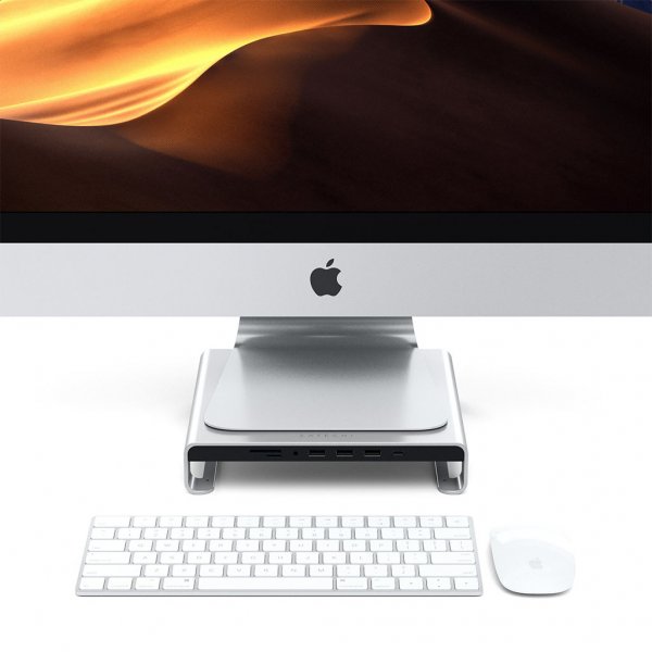 Satechi USB-C aluminiumskærmstativhub til iMac. USB 3.0-porte. kortlæser og 3,5 mm-stik Sølv