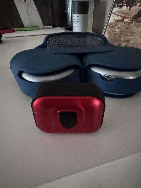 AirPods Pro 2 Cover Låsbart Rød