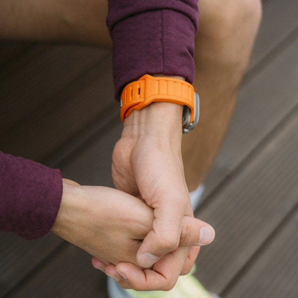 Apple Watch 44/45/46mm/Apple Watch Ultra Armbånd Journey Electric Orange