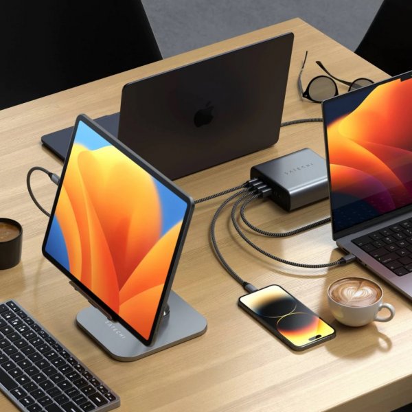 Oplader 200W USB-C 6-port GaN Charger