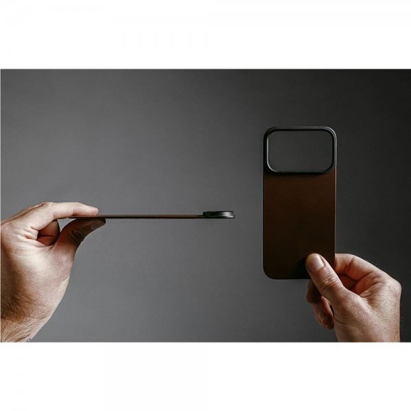 iPhone 17 Pro Skin Mag Leather Back Rustic Brown