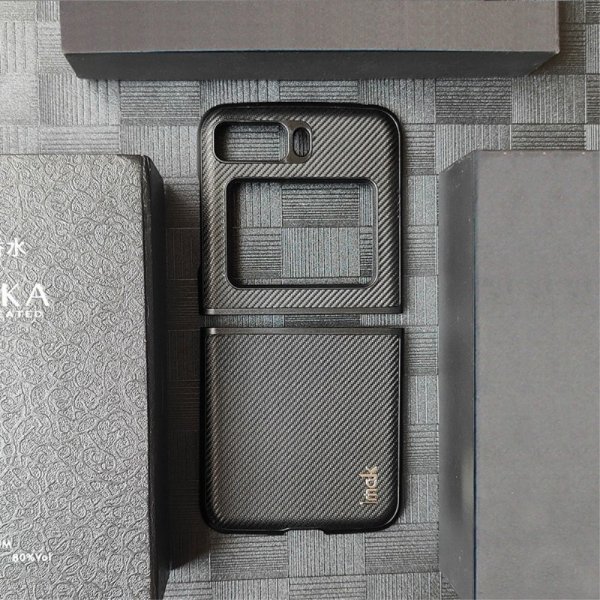 Motorola Razr 2022 5G Cover Ruiyi Series Sort