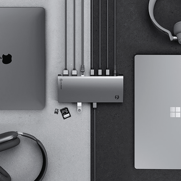 Thunderbolt 4 BLAZE Docking Station